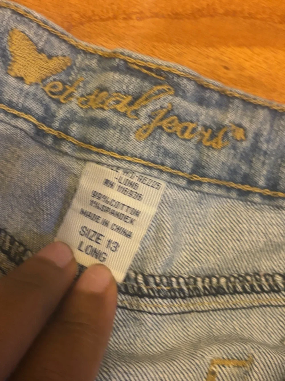 DISTRESSED SHORTS - Picture 2 of 3